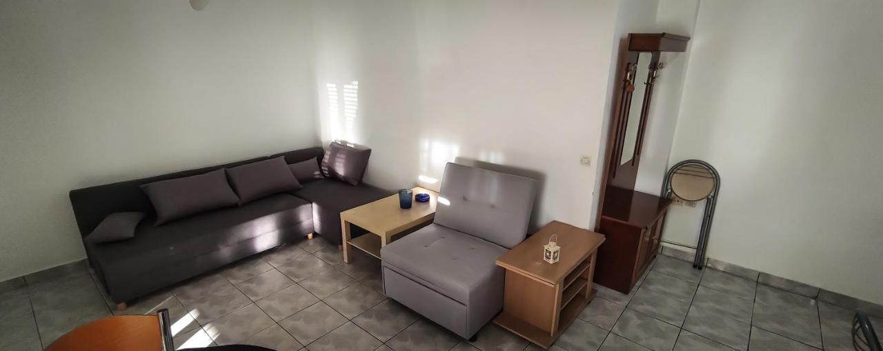 Loutraki Times Apartment Bagian luar foto